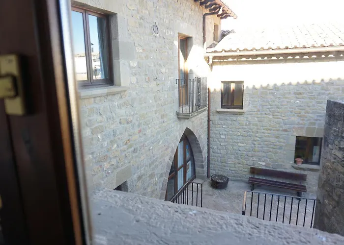 De Hostel Sos del Rey Catolico